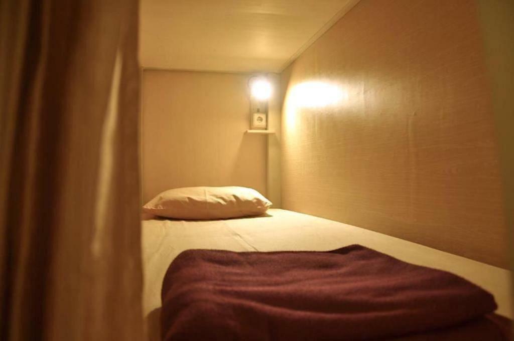 The Sleepingroom Hostel Yogyakarta Exteriér fotografie